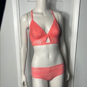 Aerie Coral Lace Raceback bralette and Panty.